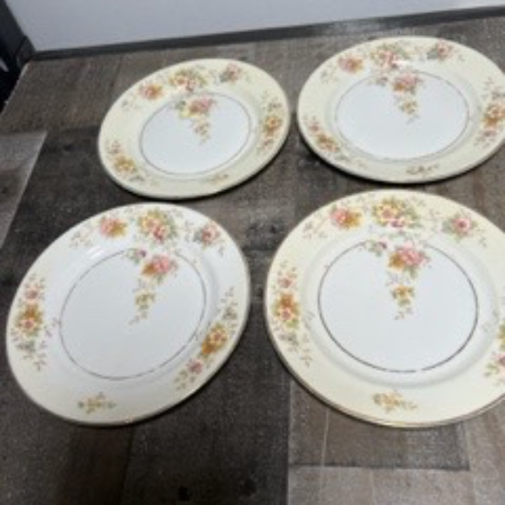 SET FOUR - Vintage H & C Selb Bavaria Heinrich & Co Bread Plates Floral Design